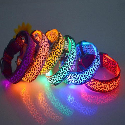 LED Dog Collar Safety Adjustable Nylon Leopard Pet Collar - 𝓢𝓱𝓸𝓹𝓵𝓮𝓬𝔂