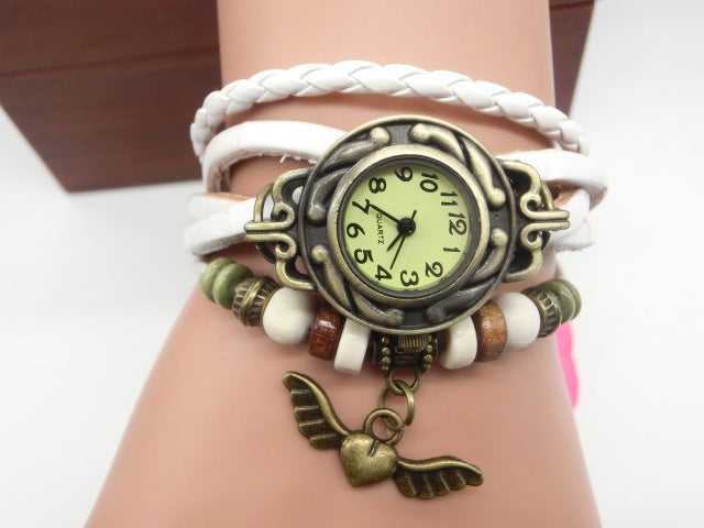 Vintage casual flying heart pendant bracelet belt watch - 𝓢𝓱𝓸𝓹𝓵𝓮𝓬𝔂