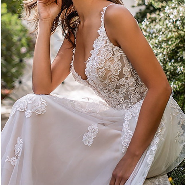 New Slim And Deep V Suspender Light Wedding Dress - 𝓢𝓱𝓸𝓹𝓵𝓮𝓬𝔂