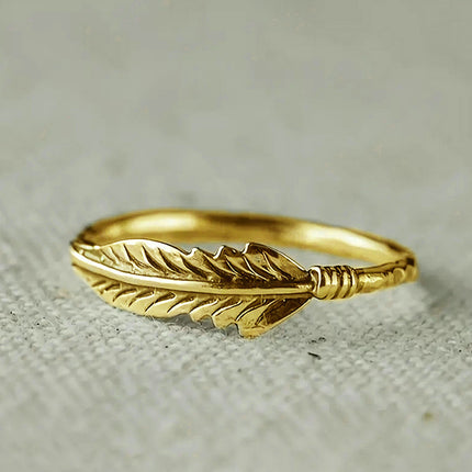 Vintage Zircon Distressed Feather Light Luxury Ring - 𝓢𝓱𝓸𝓹𝓵𝓮𝓬𝔂