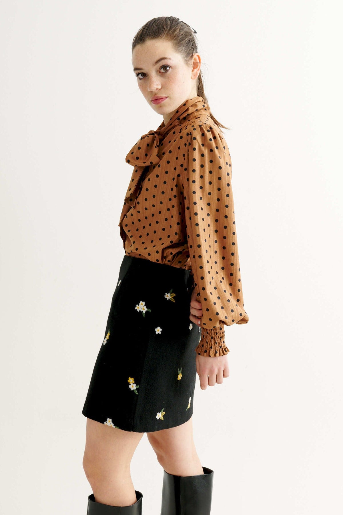 Aubin Daisy Embroidered Tweed A-Line Skirt - Black