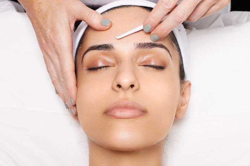 Glass Skin Dermaplaning Facials Online Course